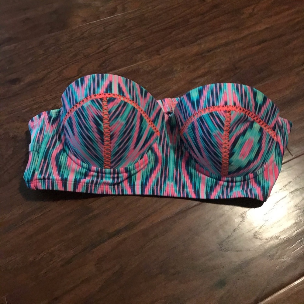 Xhilaration swim top large